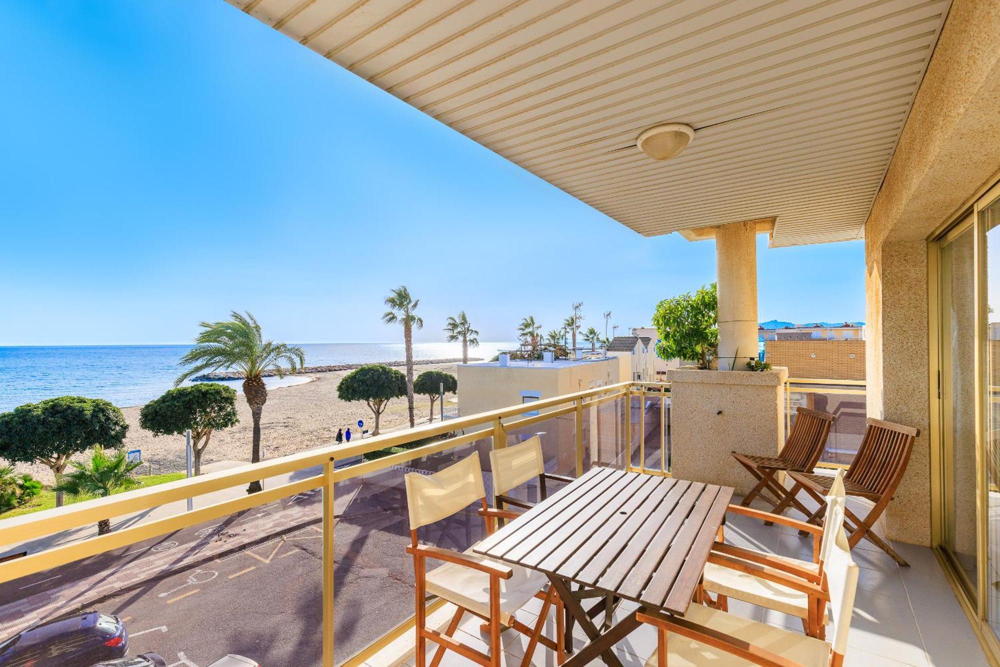 شقة Golf St Jordi 2 Planet Costa Dorada كامبريلس المظهر الخارجي الصورة